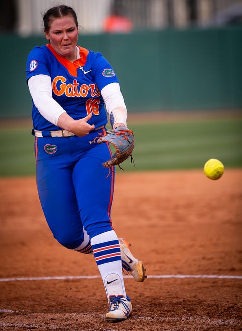 Florida starting pitcher/relief pitcher Lexie Delbrey (16) pitches in the top of the 4th. The Florida women’s softball team hosted Stetson at Katie Seashole Pressly Stadium in Gainesville, FL on Wednesday, March 29, 2023. Florida won 8-0 in six. [Doug Engle/Gainesville Sun]