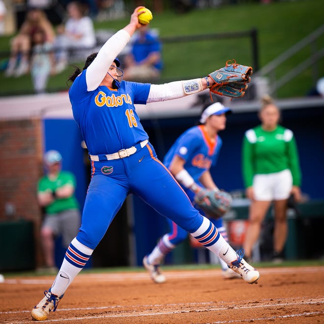 Florida starting pitcher/relief pitcher Lexie Delbrey (16) pitches in the first inning. The Florida women’s softball team hosted Stetson at Katie Seashole Pressly Stadium in Gainesville, FL on Wednesday, March 29, 2023. Florida won 8-0 in six. [Doug Engle/Gainesville Sun]