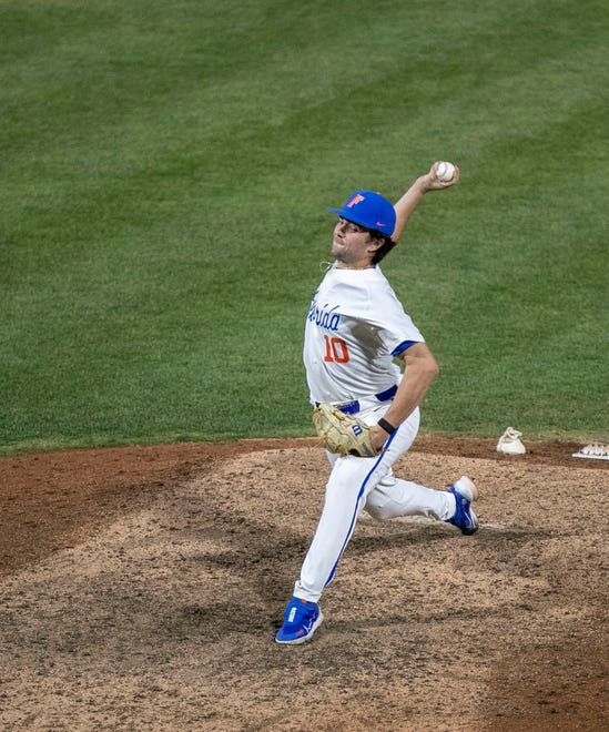 Florida's pitcher Tyler Nesbitt (10) pitches in relief  against Georgia, Friday, April 14, 2023, at Condron Family Baseball Park in Gainesville, Florida. The Gators lost Game 1 of the weekend series to the Bulldogs 13-11. [Cyndi Chambers/ Gainesville Sun] 2023