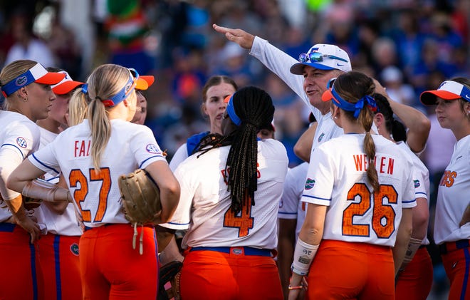 Florida Head Coach Tim Walton has words with his team after the second inning. The Florida women’s softball team hosted FSU at Katie Seashole Pressly Stadium in Gainesville, FL on Wednesday, May 3, 2023. The Seminoles defeated the Gators 8-7.  [Doug Engle/Gainesville Sun]